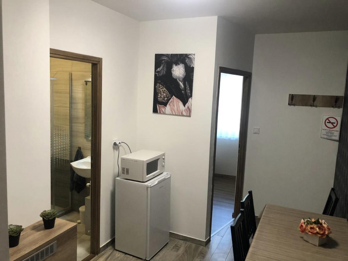 Appartement Bettina Vendégház à Kiskoros Extérieur photo
