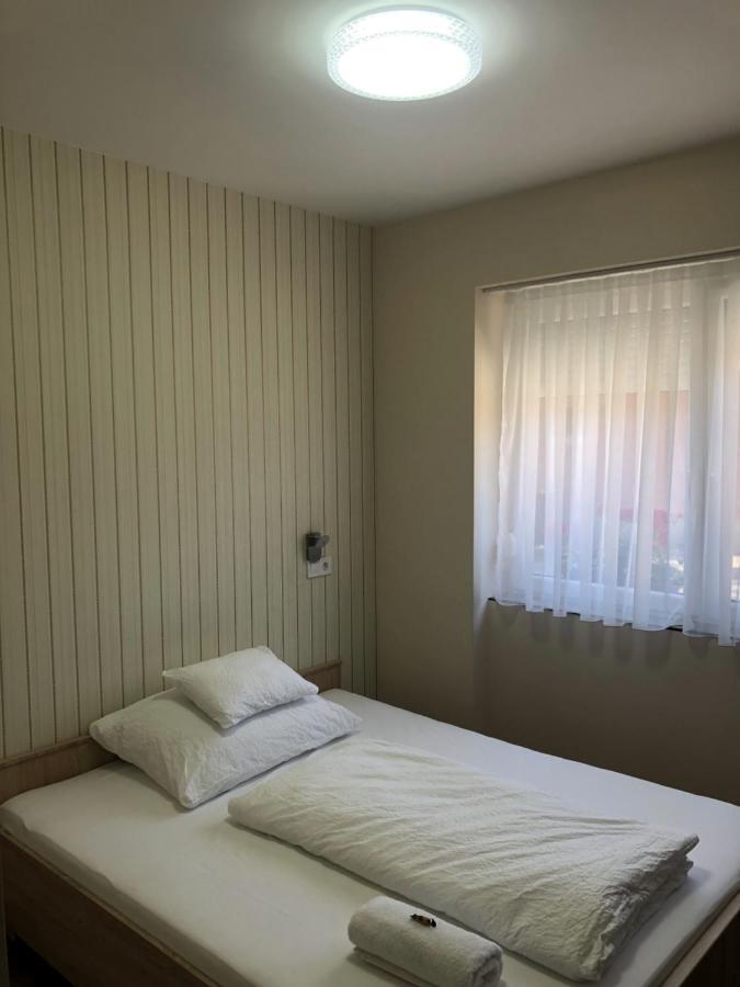Appartement Bettina Vendégház à Kiskoros Extérieur photo